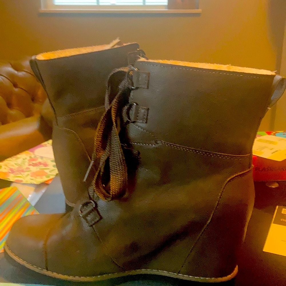 Wedge booties
